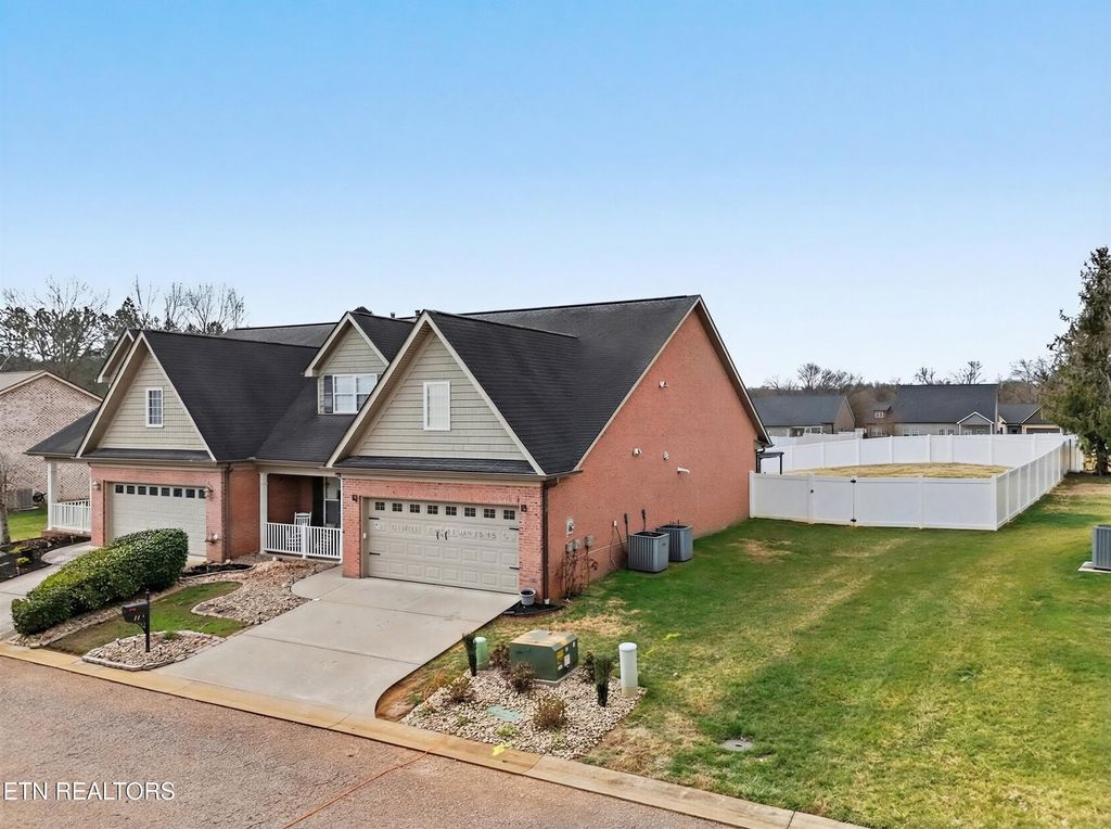 Photo of 118 Van Gilder Way, Seymour, TN 37865 (MLS # 1330704)