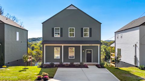 Photo of 1630 Rugby Ave, Knoxville, TN 37920 (MLS # 1317776)