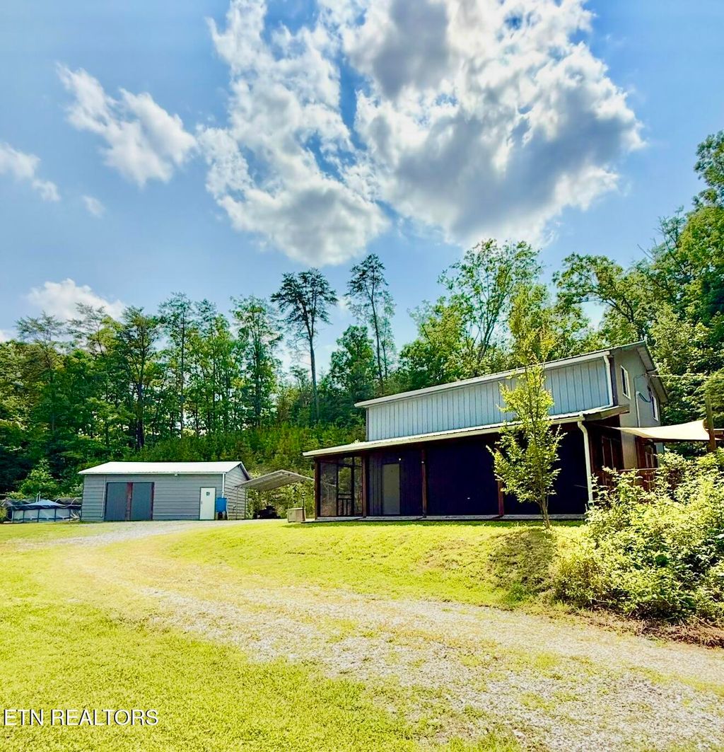 Photo of 179 Wiggins Rd, Tellico Plains, TN 37385 (MLS # 1303457)