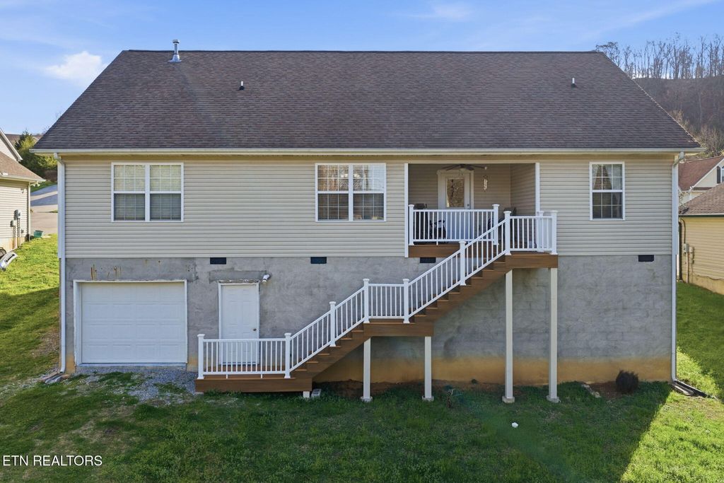 Photo of 130 Flag Stone Way, Clinton, TN 37716 (MLS # 1332834)