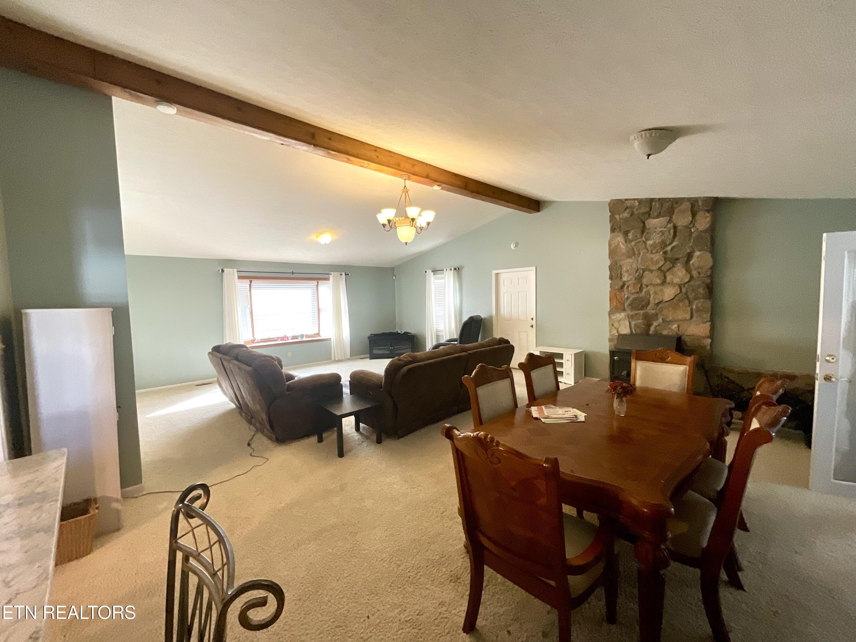 627 E Copeland Drive