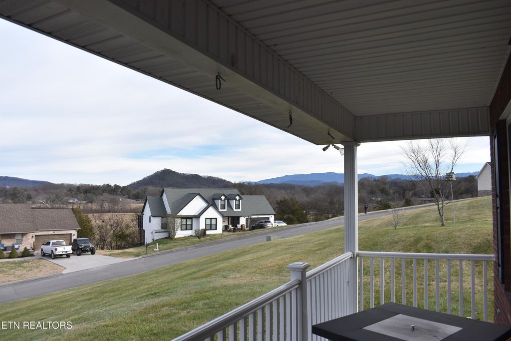 Photo of 2147 Aaron Court, Sevierville, TN 37876 (MLS # 1327039)