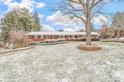 Photo of 7141 Wellington Drive, Knoxville, TN 37919 (MLS # 1327460)