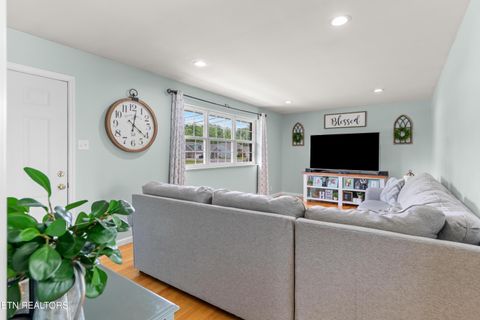 Tiny photo for 625 W Grinnell Circle, Knoxville, TN 37924 (MLS # 1342224)