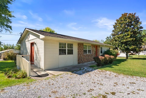 Tiny photo for 223 Sparta Drive, Crossville, TN 38555 (MLS # 1358320)