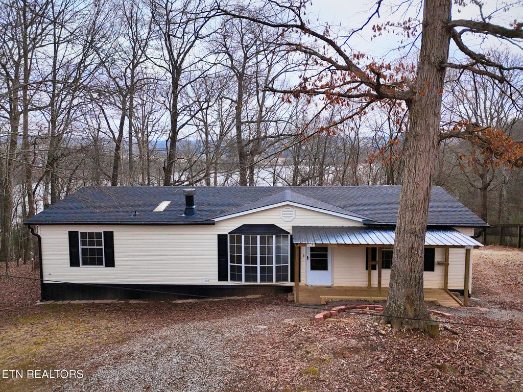 Photo of 212 Shady Trail Drive, Kingston, TN 37763 (MLS # 1330955)