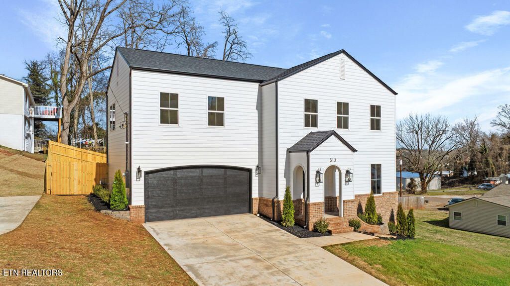 Photo of 513 Yarnell Ave, Knoxville, TN 37920 (MLS # 1330705)