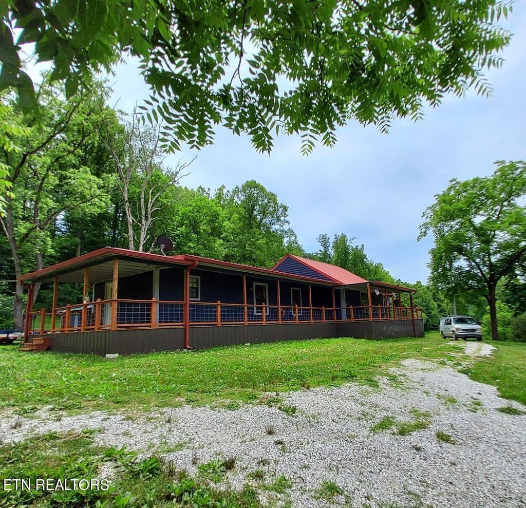 Photo of 156 Floyd Jeffers Rd, Huntsville, TN 37756 (MLS # 1250368)