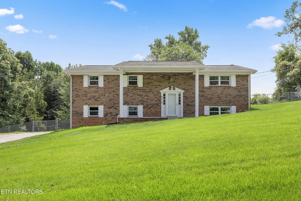 Photo of 6916 Wood Rd, Corryton, TN 37721 (MLS # 1353589)