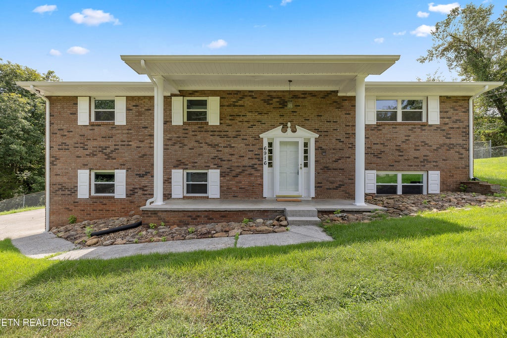 Photo of 6916 Wood Rd, Corryton, TN 37721 (MLS # 1353589)