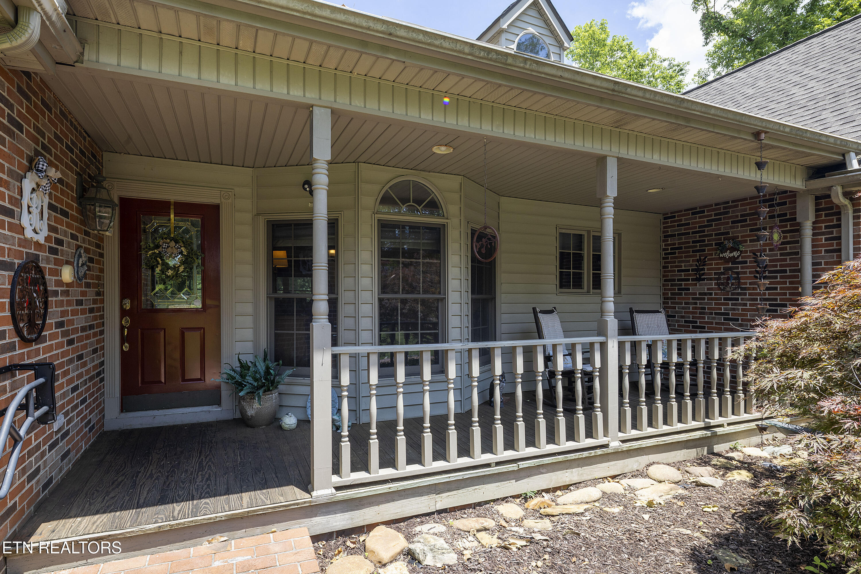 302 Lake St
