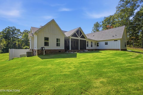 Tiny photo for 114 W Mountain Drive, Rockwood, TN 37854 (MLS # 1357273)