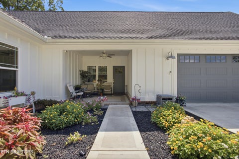 Tiny photo for 114 W Mountain Drive, Rockwood, TN 37854 (MLS # 1357273)