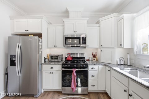 Tiny photo for 114 W Mountain Drive, Rockwood, TN 37854 (MLS # 1357273)