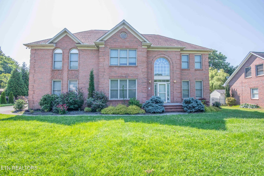 Photo of 10710 Eagle Glen Drive, Knoxville, TN 37922 (MLS # 1225758)