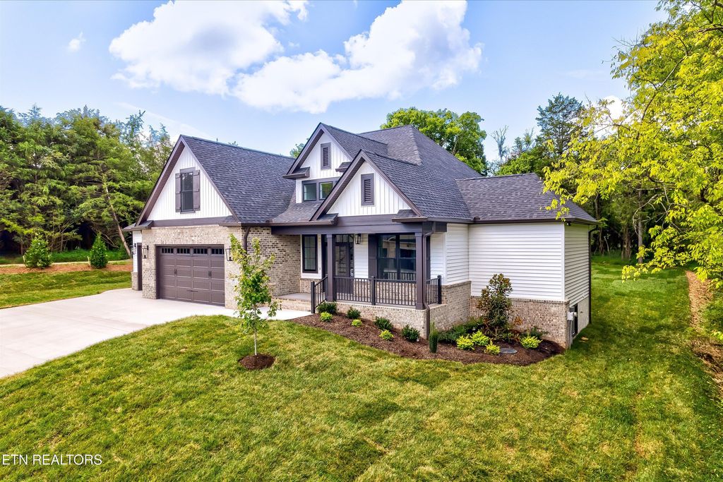 Photo of 142 Dudi Tr, Vonore, TN 37885 (MLS # 1312266)