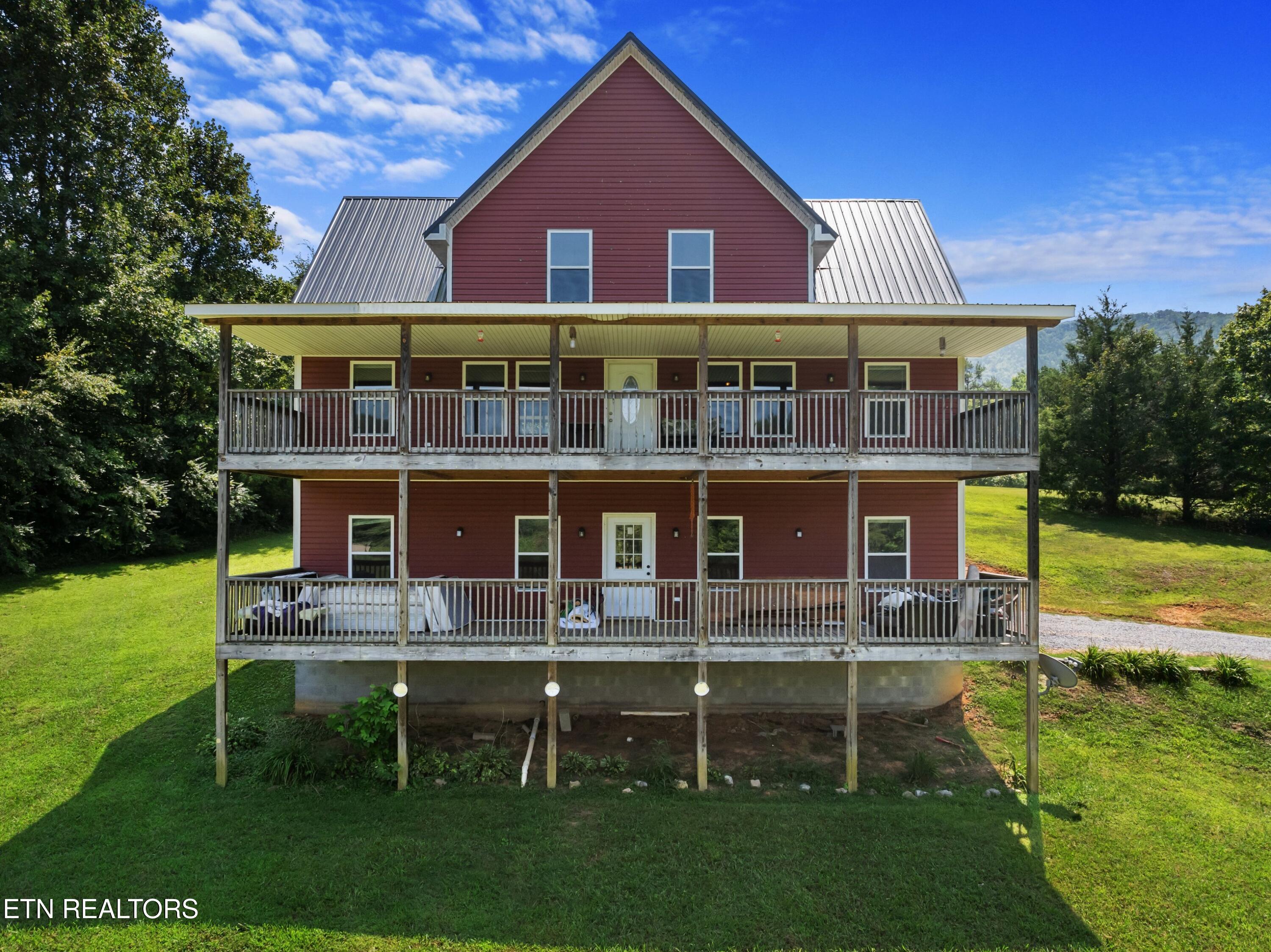 2560 Schisandra Ln. Lane