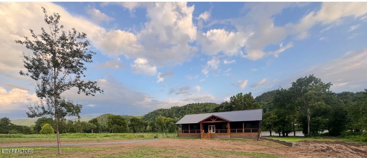 3197 E Highway 25-70