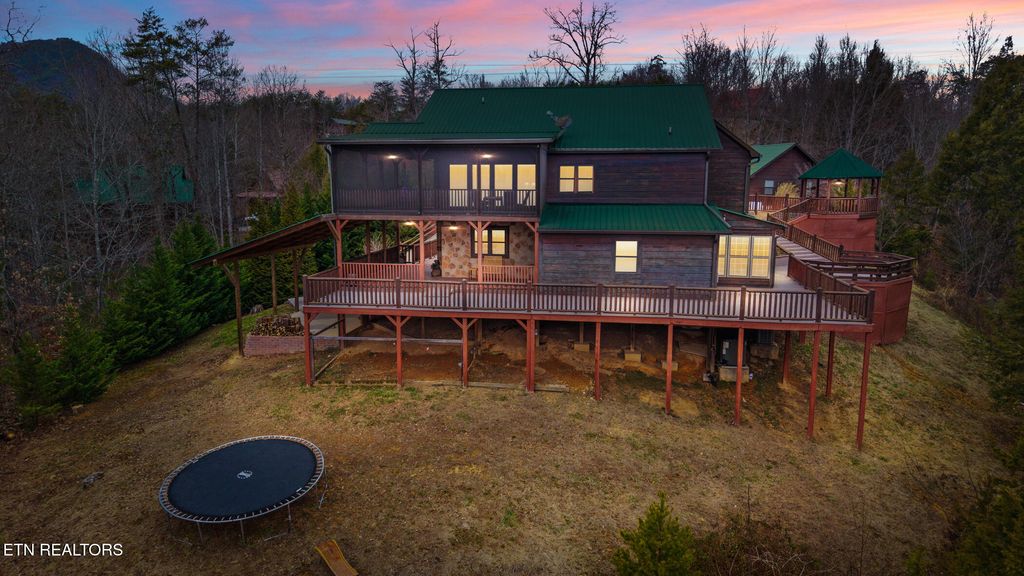 Photo of 1819 Skyhawk Lane, Pigeon Forge, TN 37876 (MLS # 1329891)