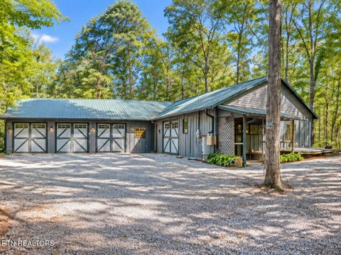 Photo of 340 Cleggan Drive, Crossville, TN 38572 (MLS # 1357416)