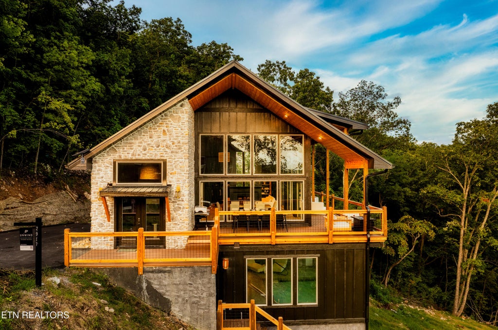 Photo of 2917 Redtail Rd, Sevierville, TN 37862 (MLS # 1343489)