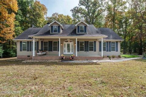 Photo of 1945 W Creston Rd, Crossville, TN 38571 (MLS # 1360194)