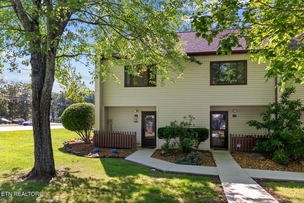 Photo of 37 Wilshire Heights Drive #37, Crossville, TN 38558 (MLS # 1352373)