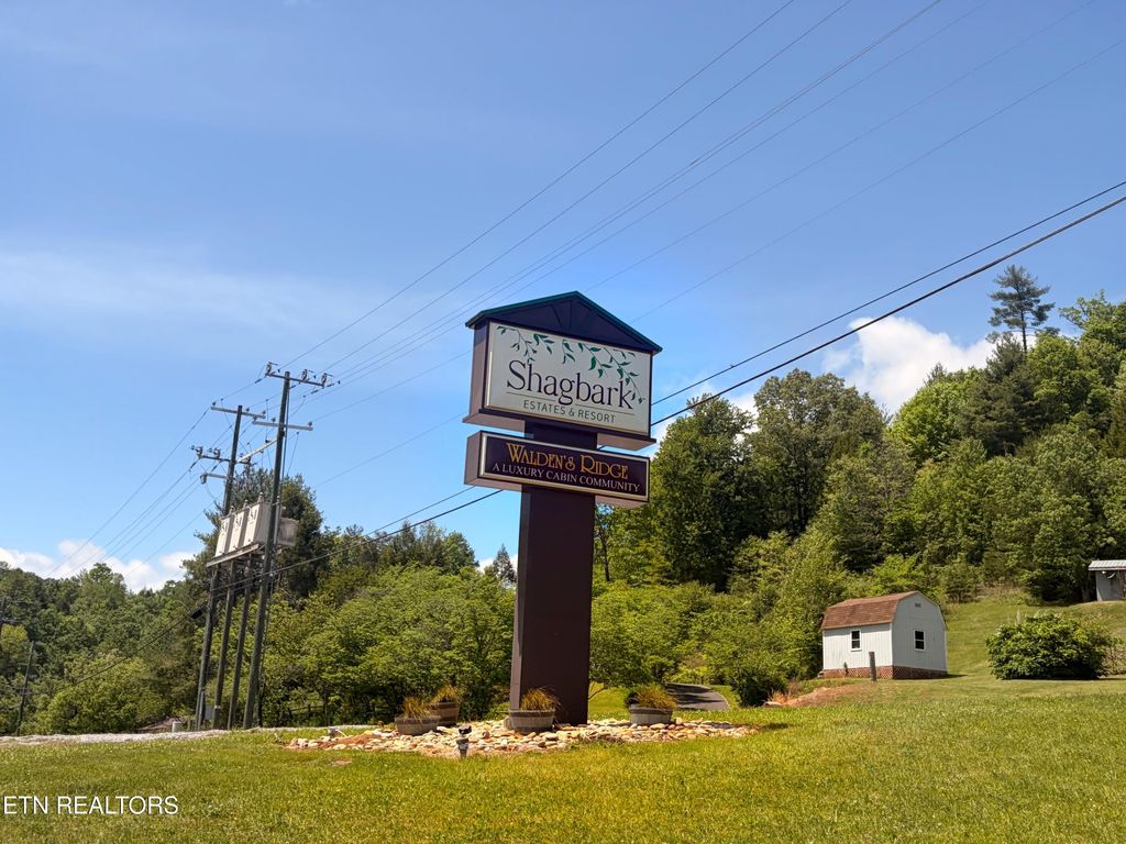 Photo of Lot 16 Meadow View Rd, Sevierville, TN 37862 (MLS # 1341485)