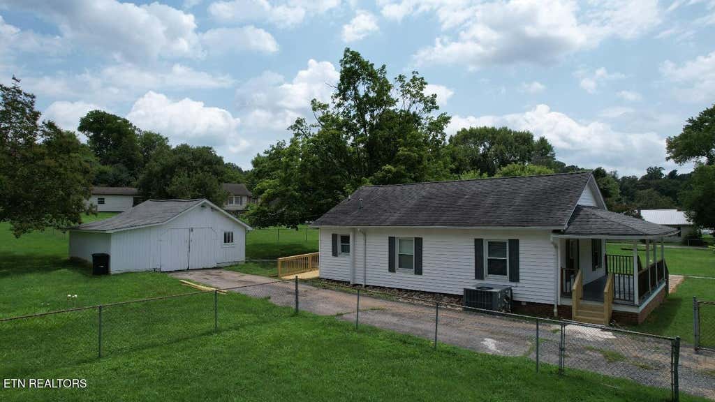 Photo of 2330 Mitchell Ave, Maryville, TN 37804 (MLS # 1349899)