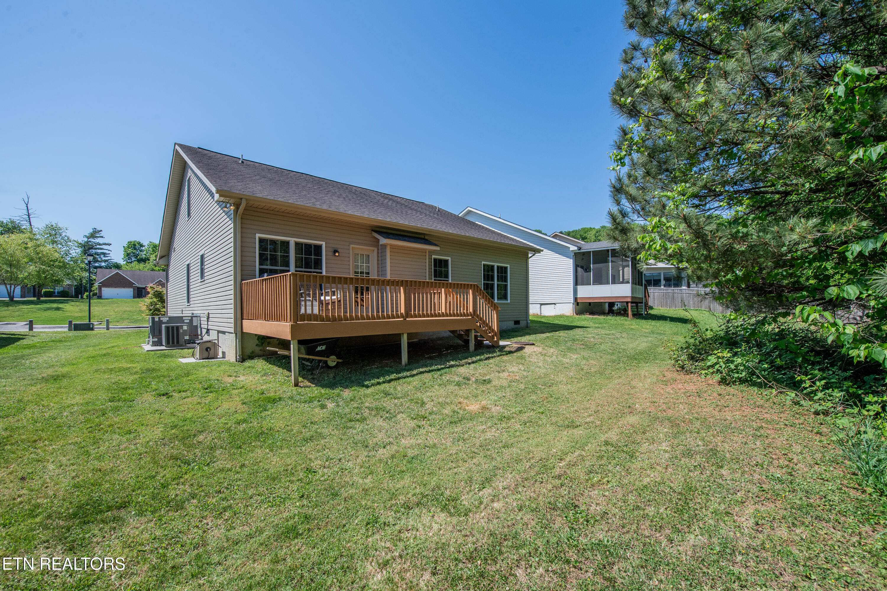 3719 Locustwood Way