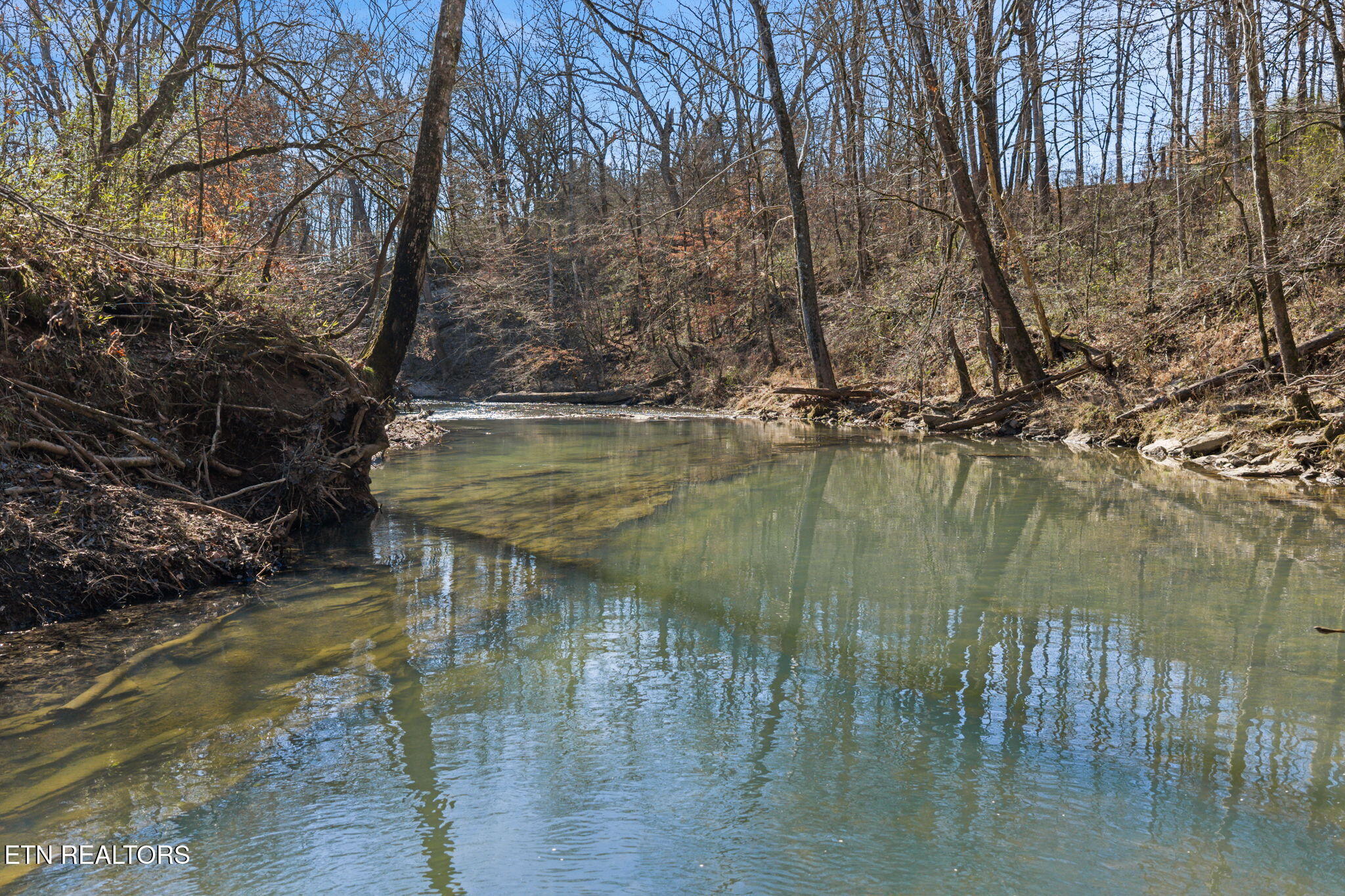 642 Sinking Springs Rd