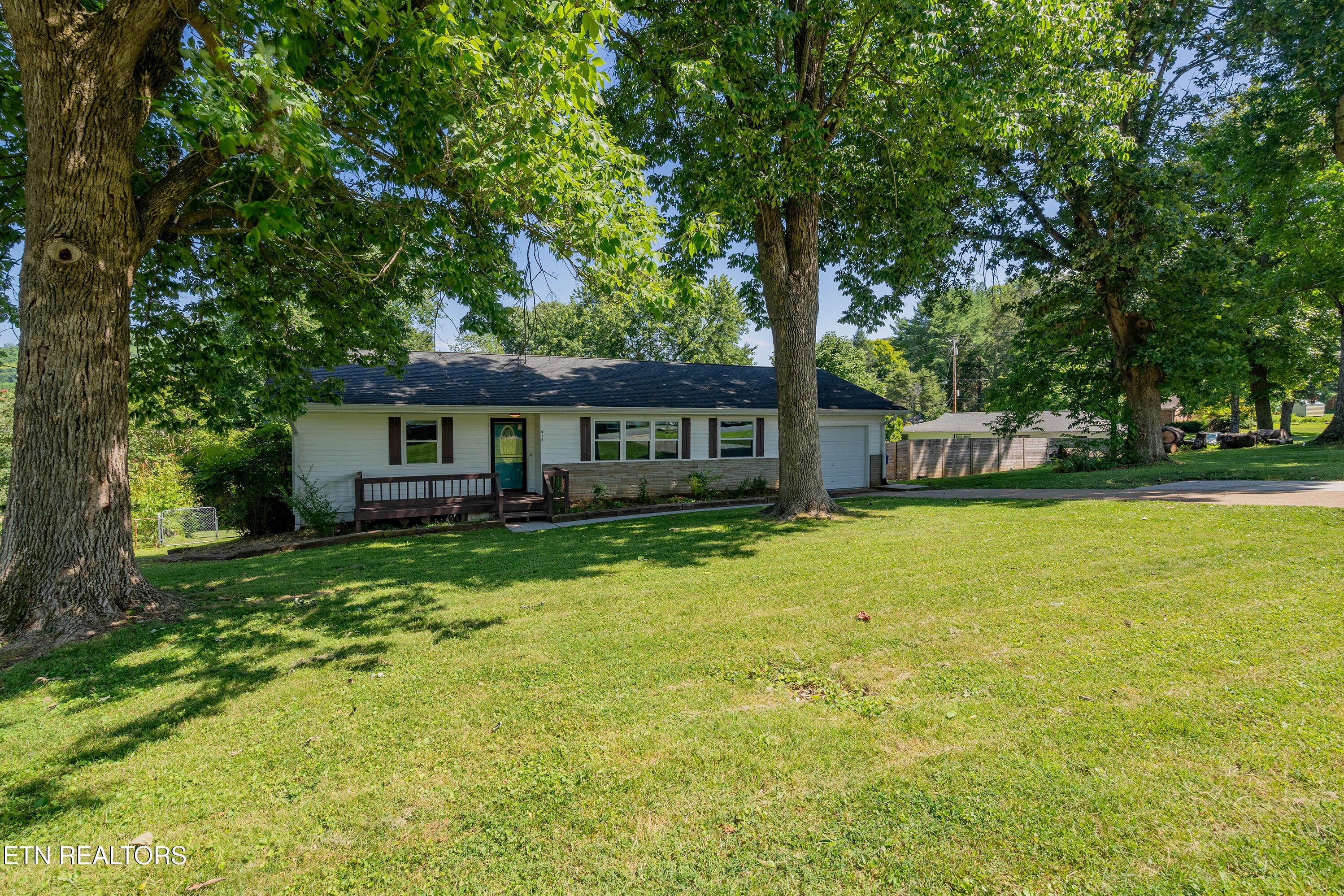 412 Woodland Drive