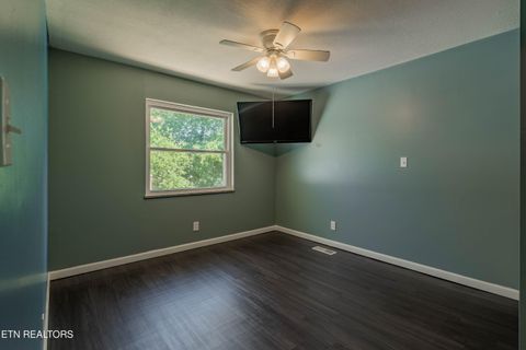 Tiny photo for 412 Woodland Drive, Clinton, TN 37716 (MLS # 1347752)