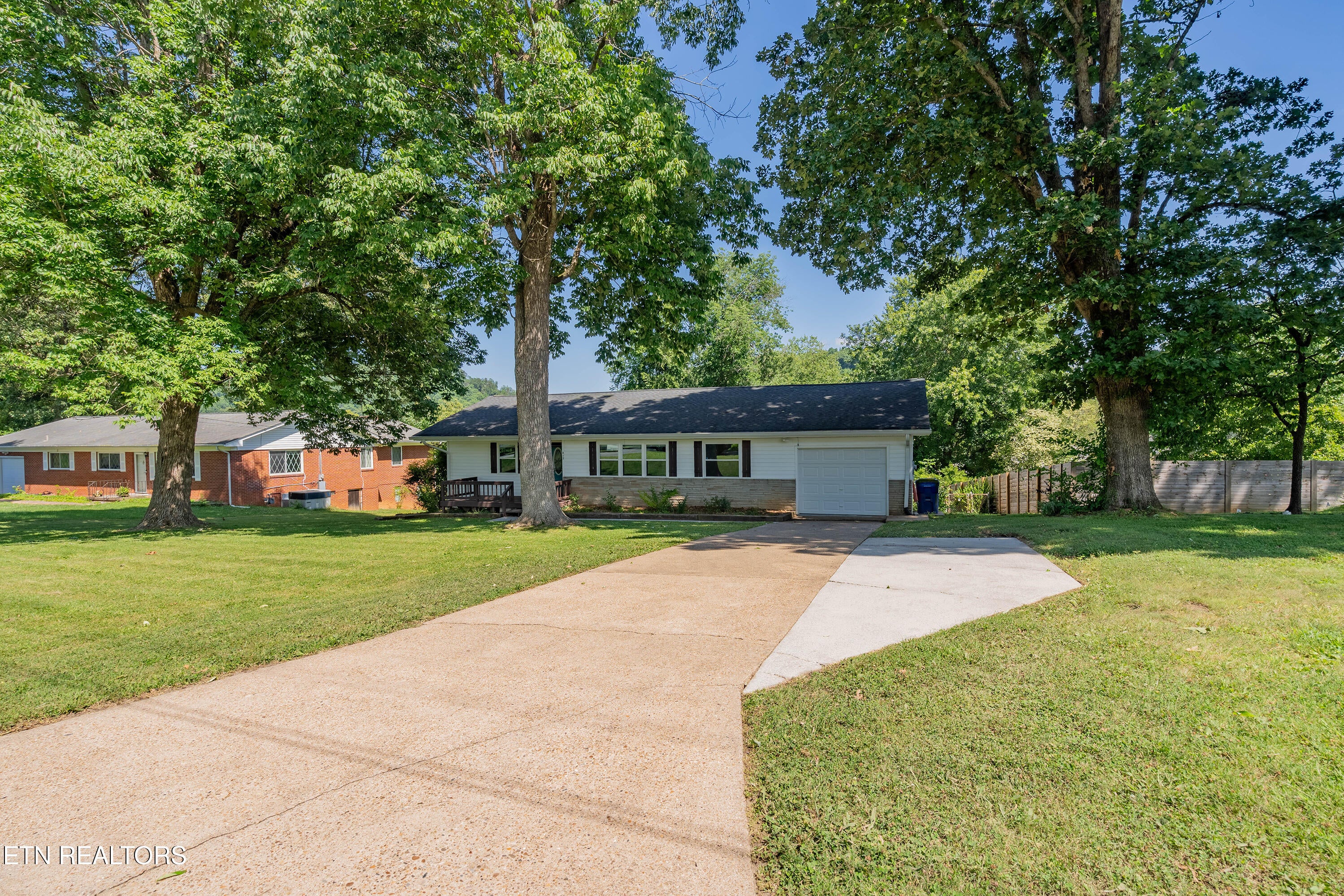 412 Woodland Drive