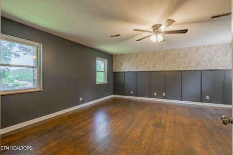 Tiny photo for 412 Woodland Drive, Clinton, TN 37716 (MLS # 1347752)