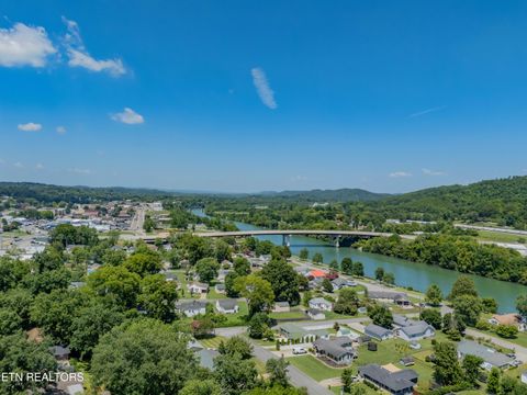 Tiny photo for 412 Woodland Drive, Clinton, TN 37716 (MLS # 1347752)