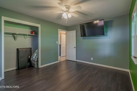 Tiny photo for 412 Woodland Drive, Clinton, TN 37716 (MLS # 1347752)
