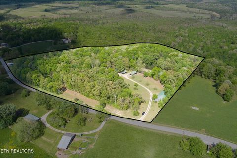 6756 Old State Hwy 111 Spencer TN 38585