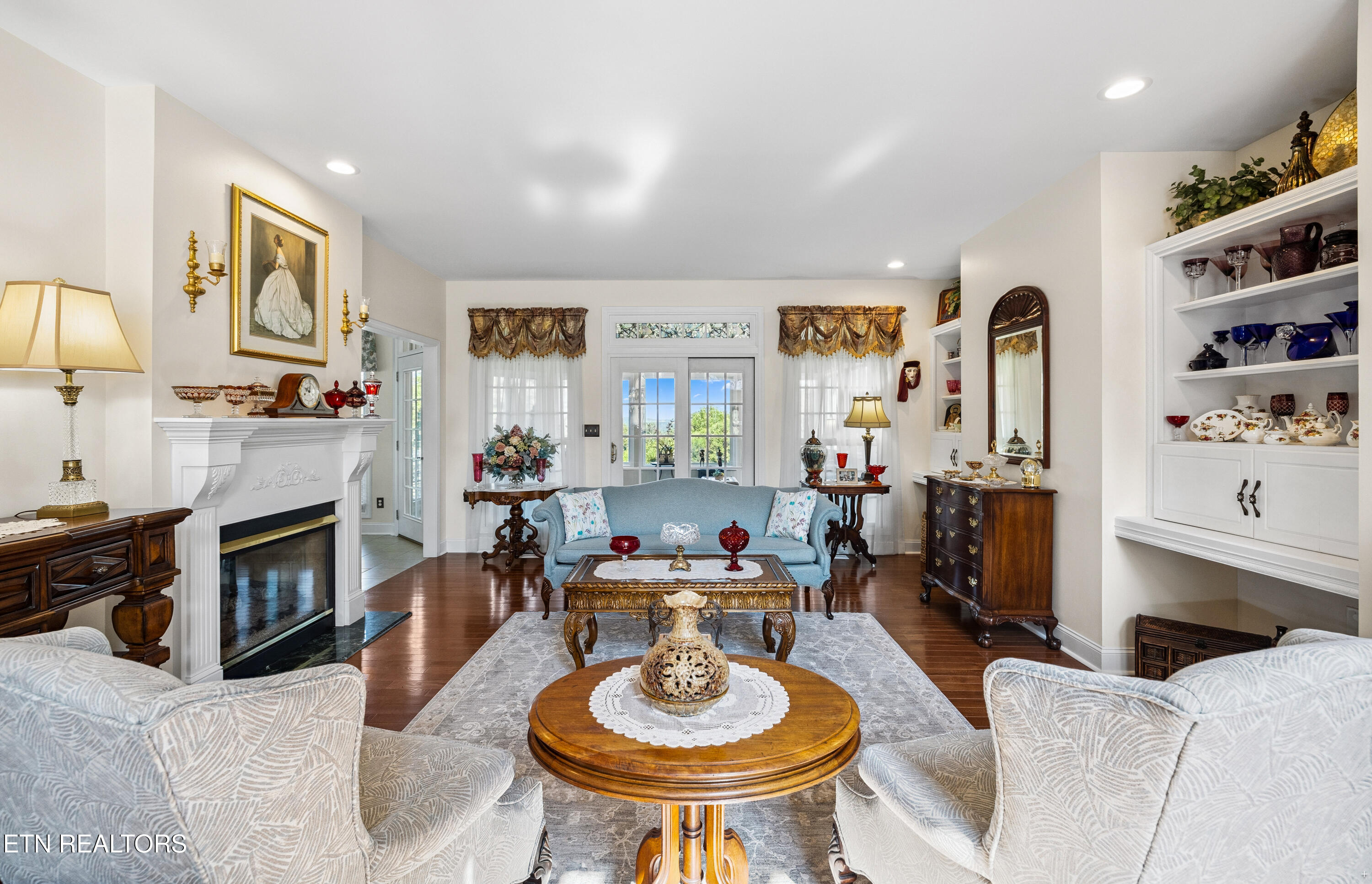 427 Harbor Town Drive