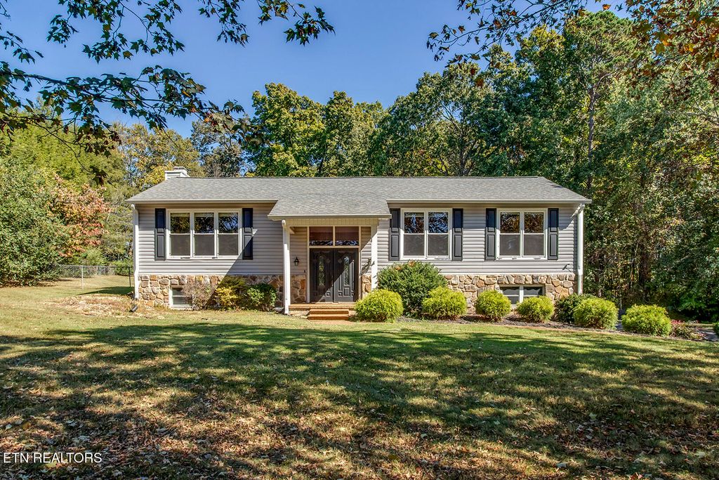 Photo of 624 McFee Rd, Knoxville, TN 37934 (MLS # 1318748)