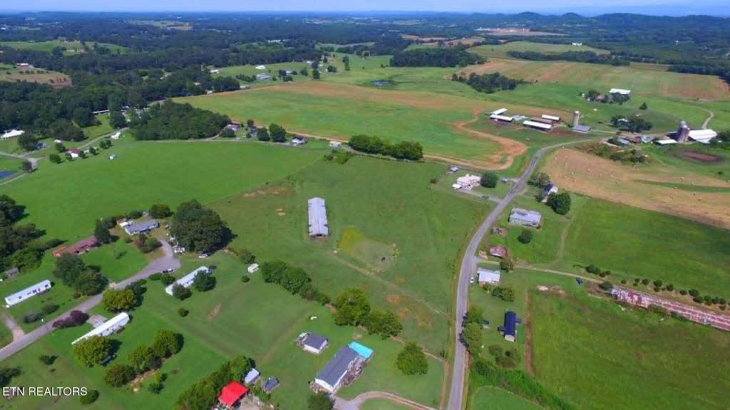 Photo of 351 Randolph Fridley Rd, Sweetwater, TN 37874 (MLS # 1352760)