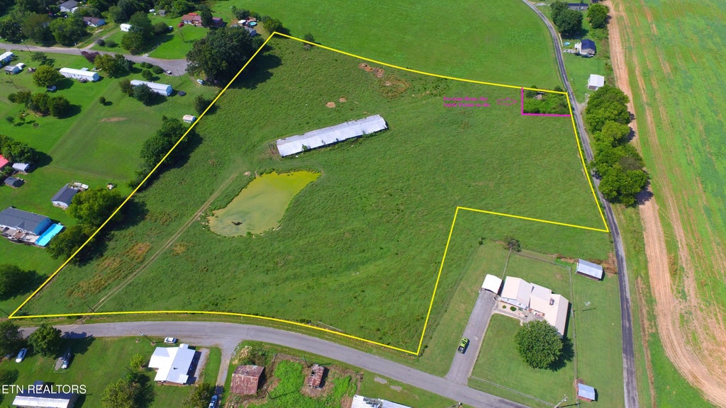 Photo of 351 Randolph Fridley Rd, Sweetwater, TN 37874 (MLS # 1352760)