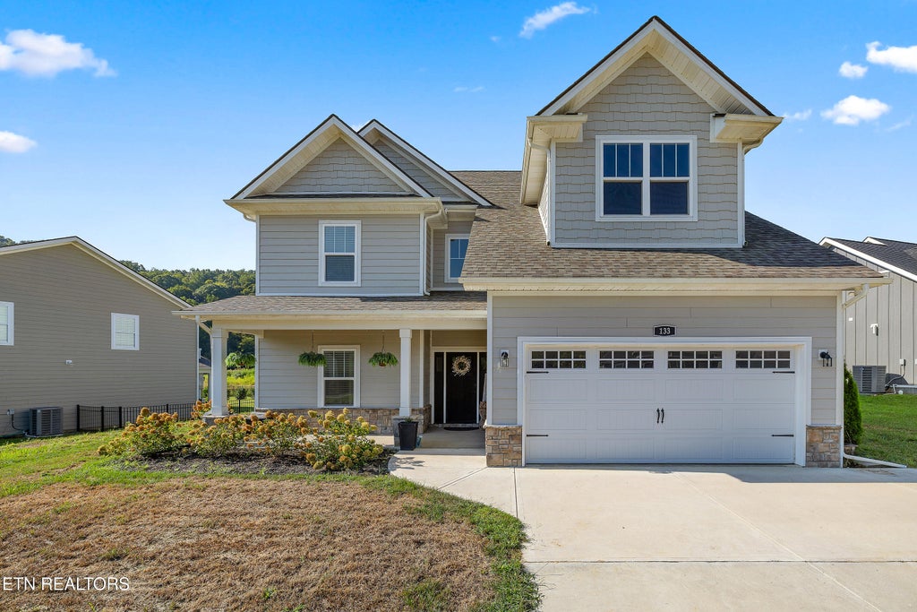 Photo of 133 Forest Creek Pkwy, Oak Ridge, TN 37830 (MLS # 1354569)