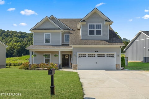 Photo of 133 Forest Creek Pkwy, Oak Ridge, TN 37830 (MLS # 1354569)