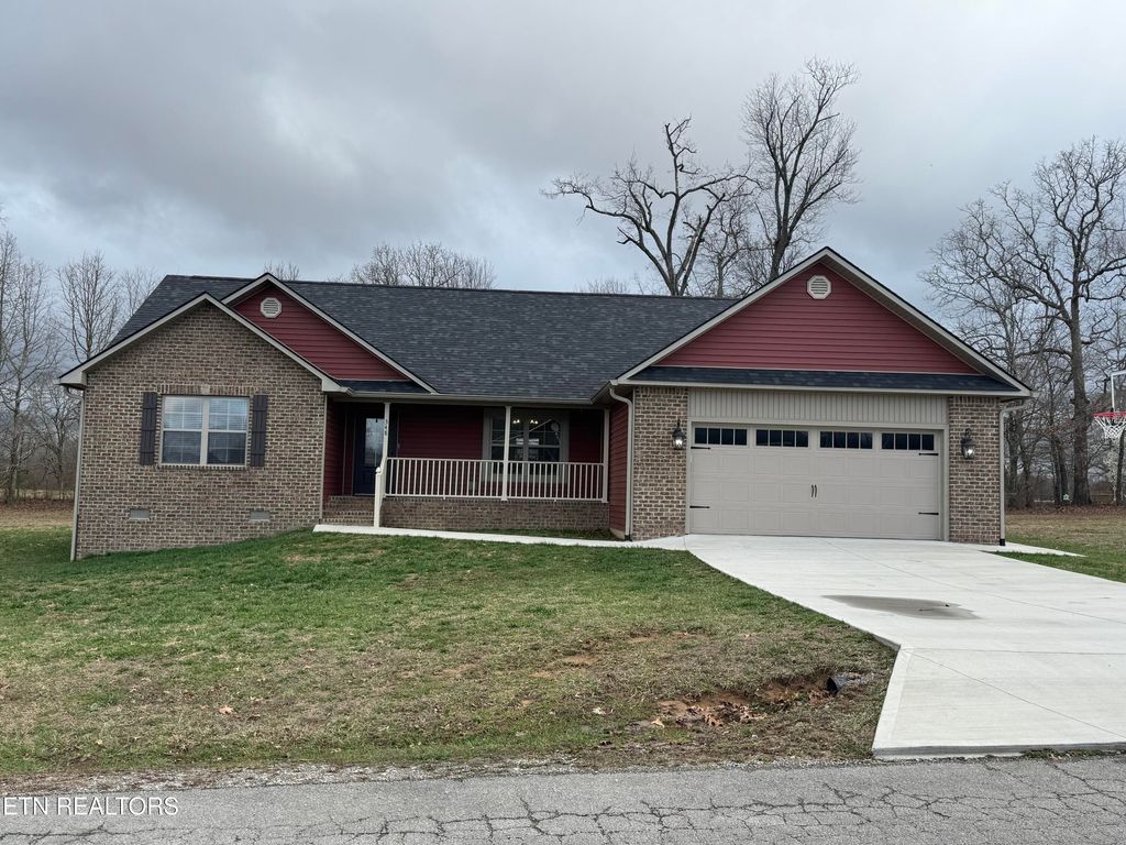 Photo of 348 Colby Circle, Crossville, TN 38571 (MLS # 1331968)