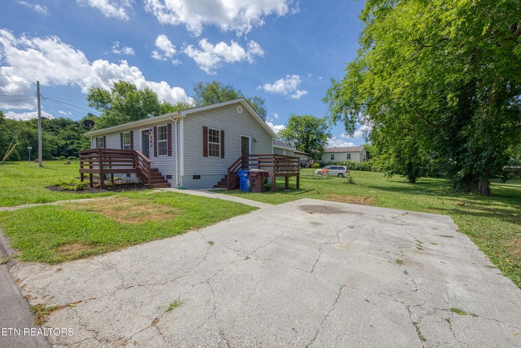 Photo of 260 Steele St, Alcoa, TN 37701 (MLS # 1309321)
