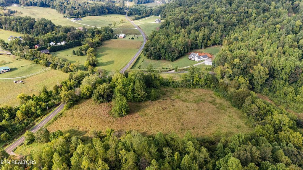 Photo of Sugar Grove Valley Rd, Harriman, TN 37748 (MLS # 1315257)