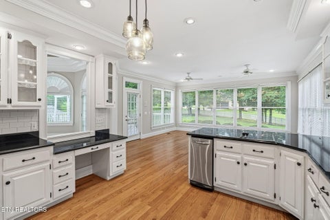 Tiny photo for 122 Highland Drive, Madisonville, TN 37354 (MLS # 1343297)