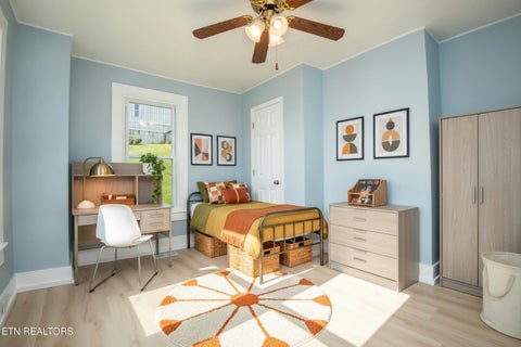 Tiny photo for 509 W 3rd Ave, Lenoir City, TN 37771 (MLS # 1359282)