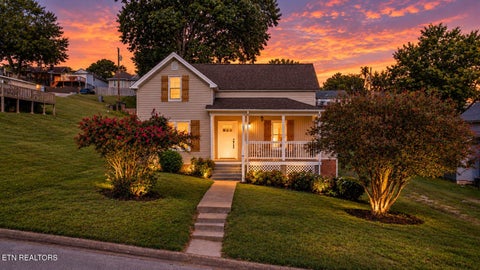 Tiny photo for 509 W 3rd Ave, Lenoir City, TN 37771 (MLS # 1359282)
